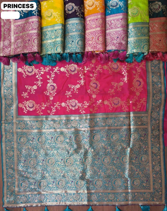 Contrast Pallu Bright Matching Dola Silk